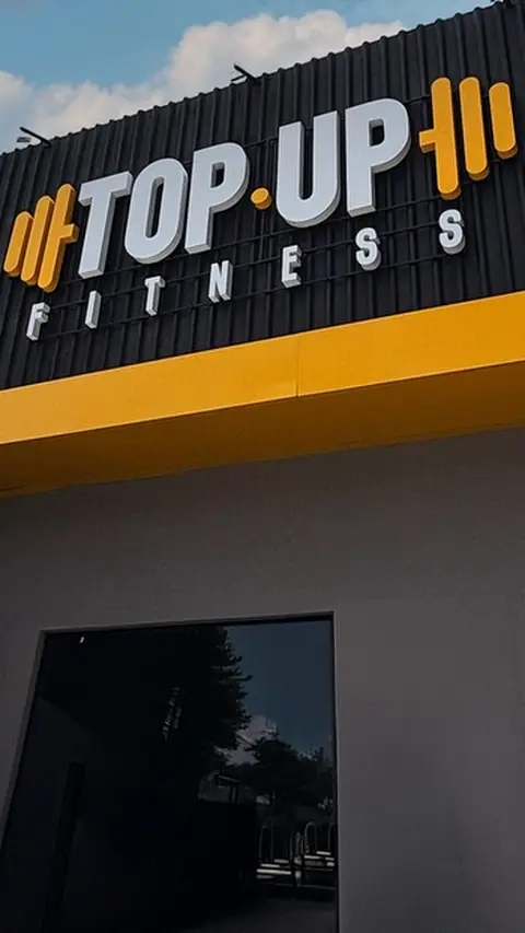 Fachada Top Up Fitness